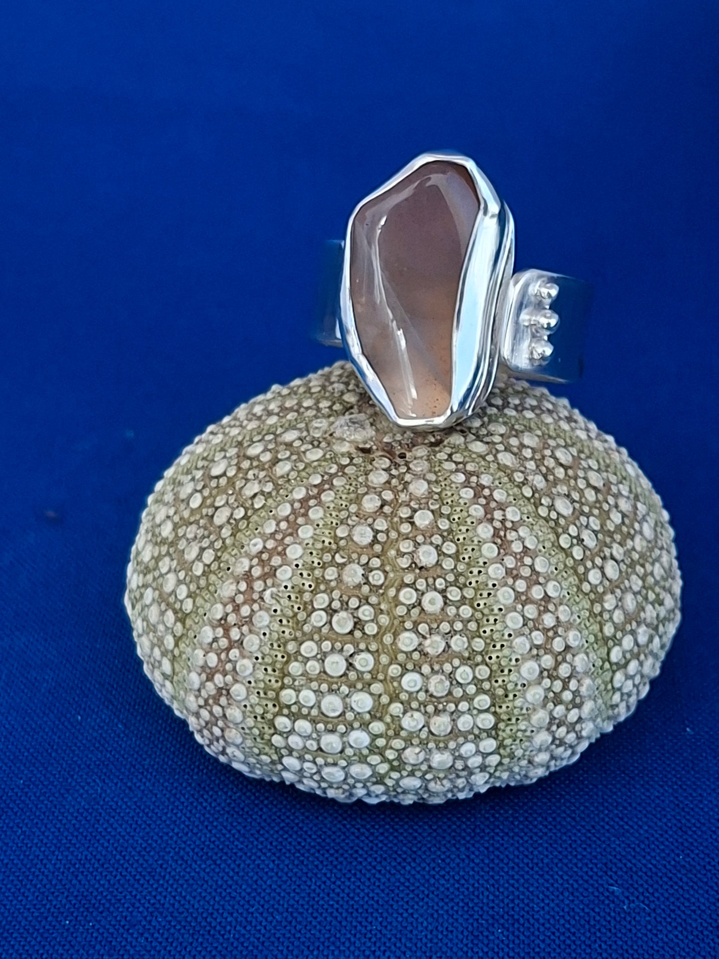 Silver Ring with Mauve Agate Gemstone
