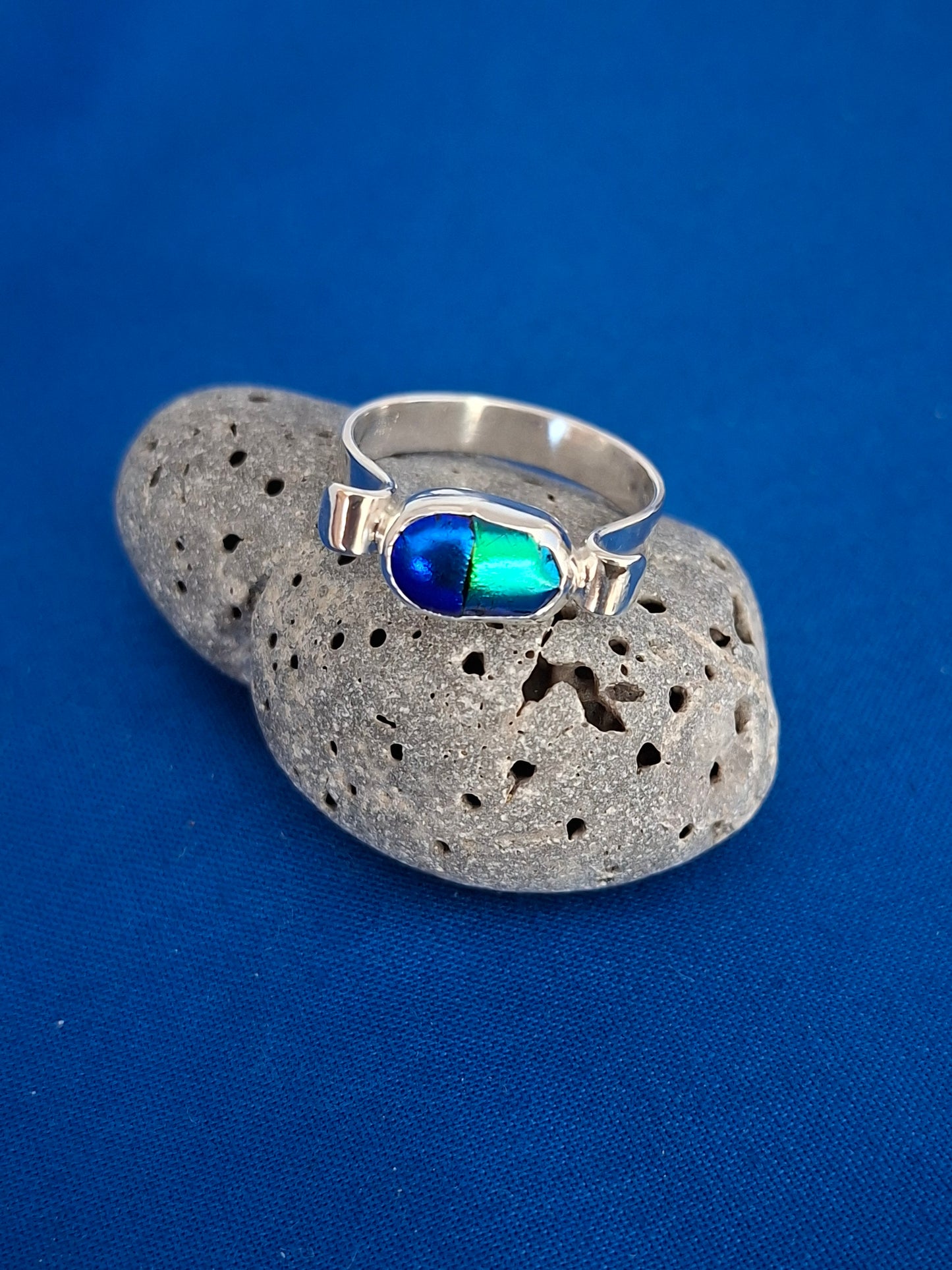Blue/Green Dichroic Glass on Unusual Silver Band