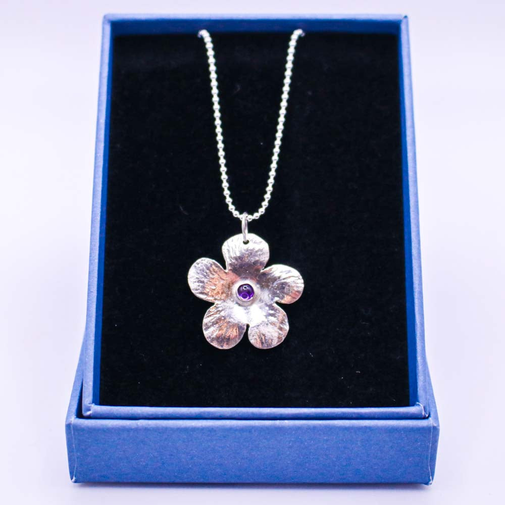 Flower Pendant with amethyst gemstone