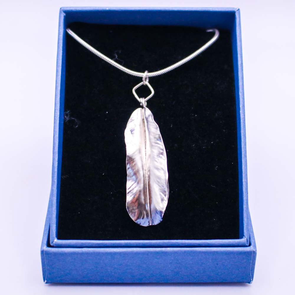 Medium Leaf Pendant