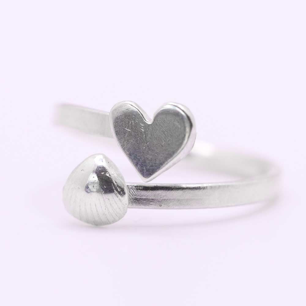 Silver Heart and Shell Ring -(Adjustable)