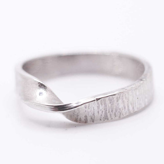 Moebius Loop Silver Ring